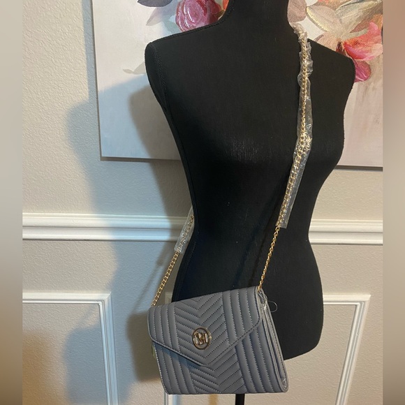 Badgley Mischka Gray and Gold Crossbody Bag || Gray - Picture 9 of 16